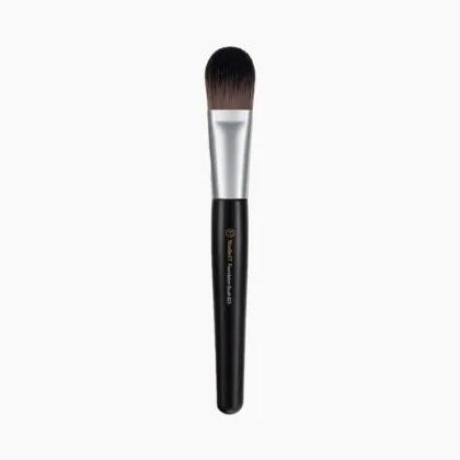 Studio17 Foundation Brush 823 1u – Pinceau Fond de Teint Professionnel pour Application Lisse & Naturelle