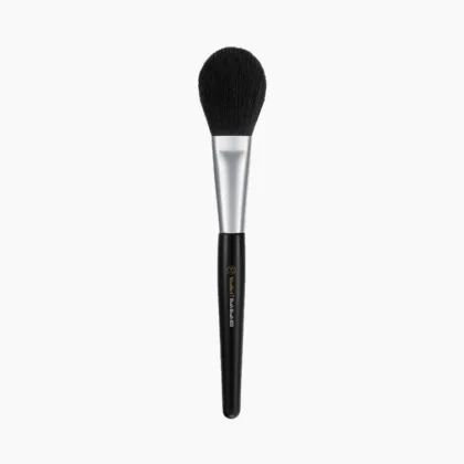 Studio17 Blush Brush 833 1u – Pinceau Blush Professionnel pour Application Naturelle & Lumineuse